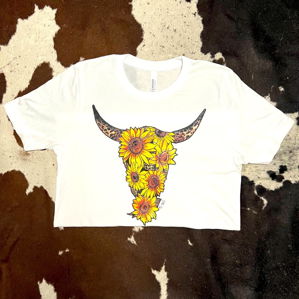 Sunflower Bull Graphic Tee - Size Extra Large